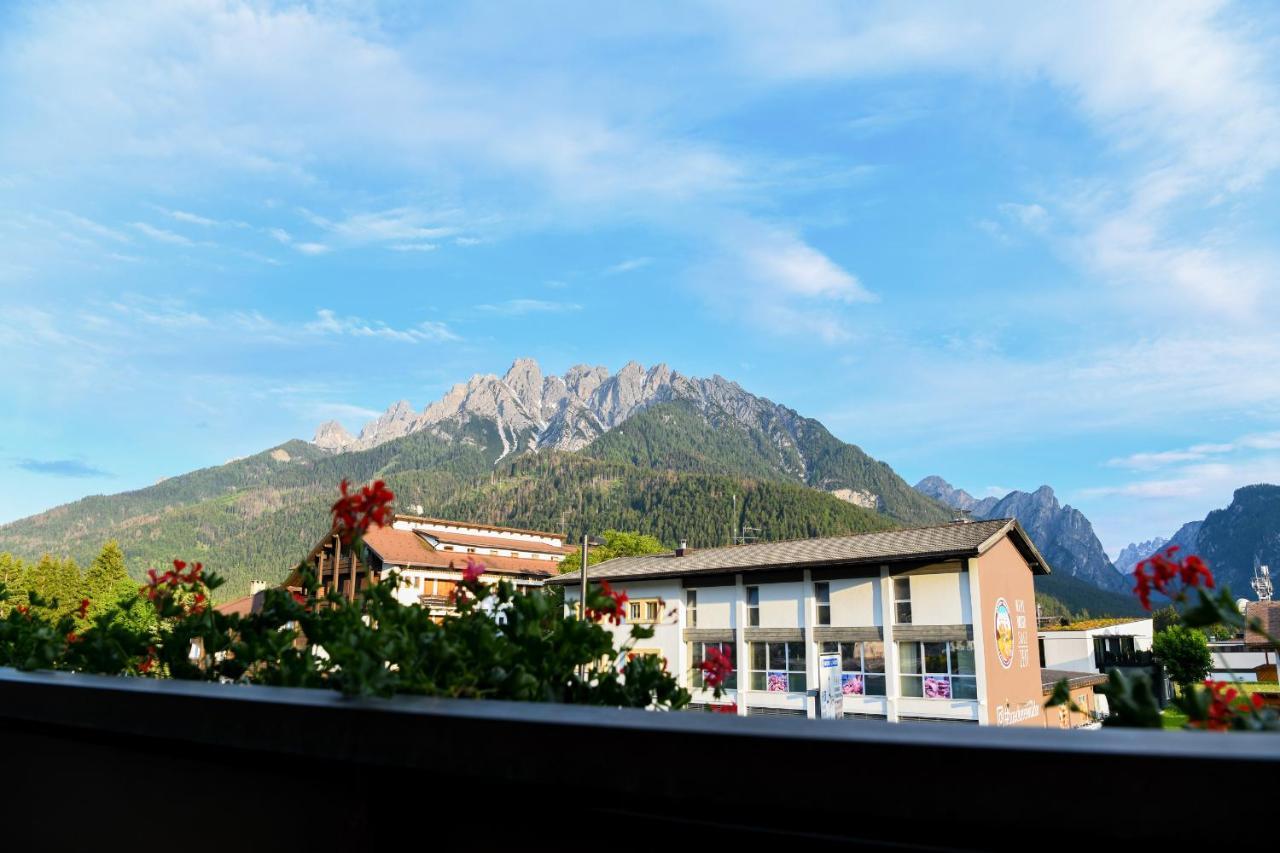 Guesthouse Rosengarten Dobbiaco Zewnętrze zdjęcie