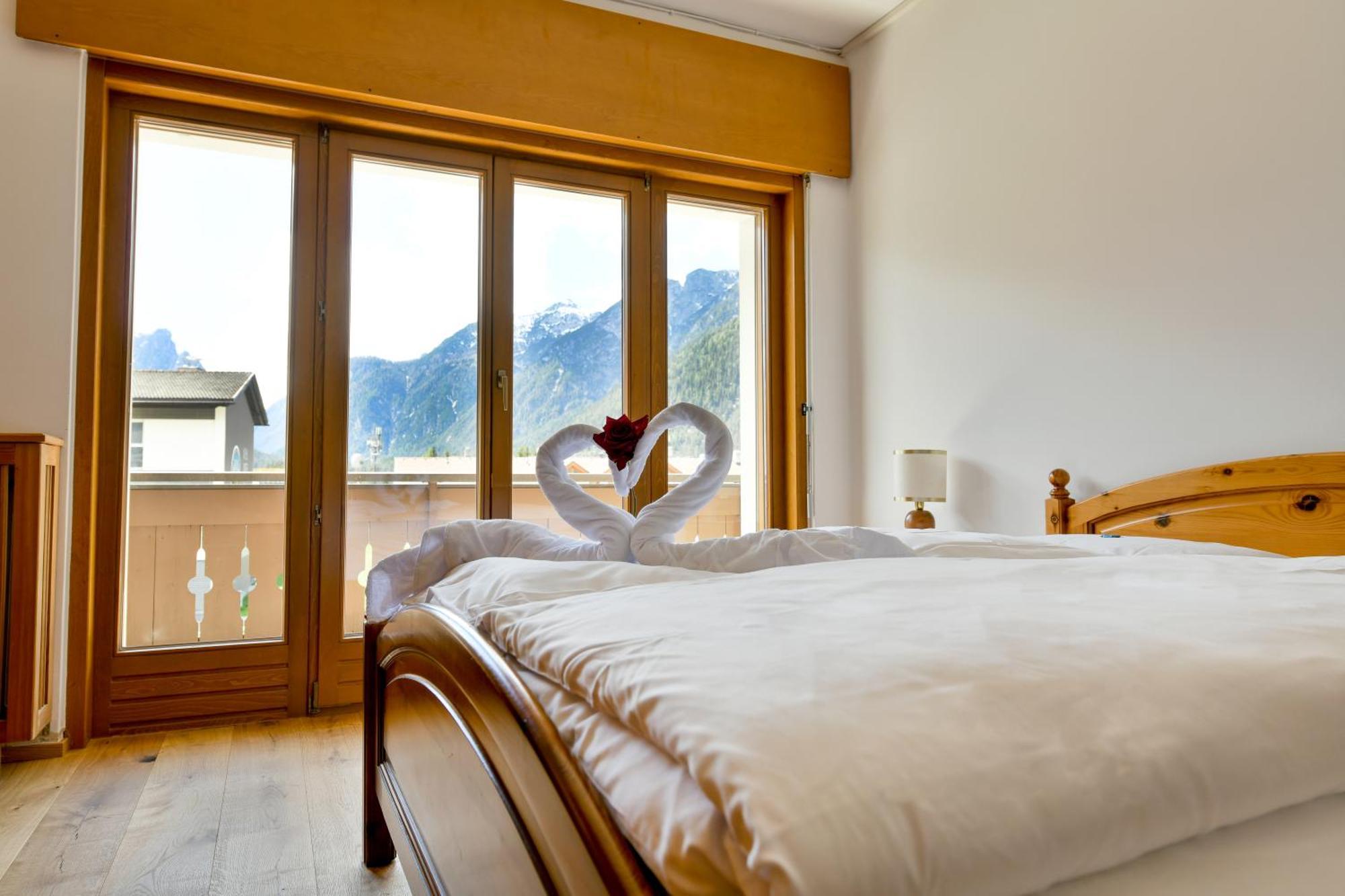 Guesthouse Rosengarten Dobbiaco Zewnętrze zdjęcie